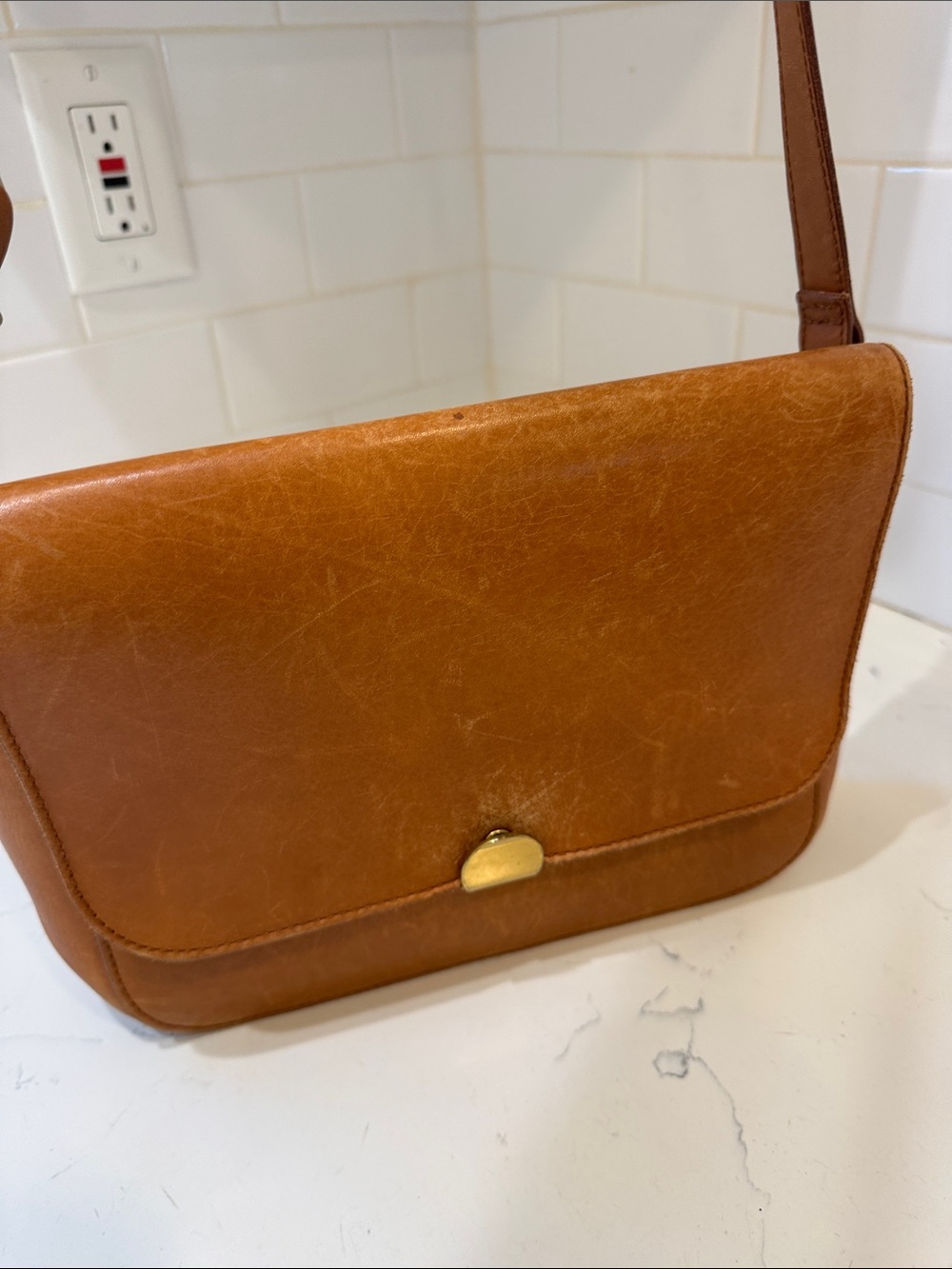 Madewell Tan Leather Flap Crossbody with Gold Clasp - Picture 7 of 7